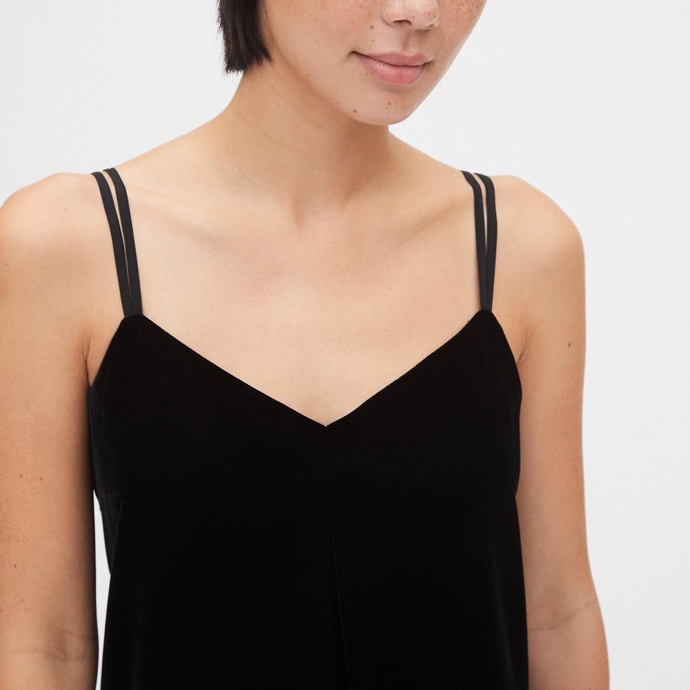 NWT GAP velvet pleat front tank, size M